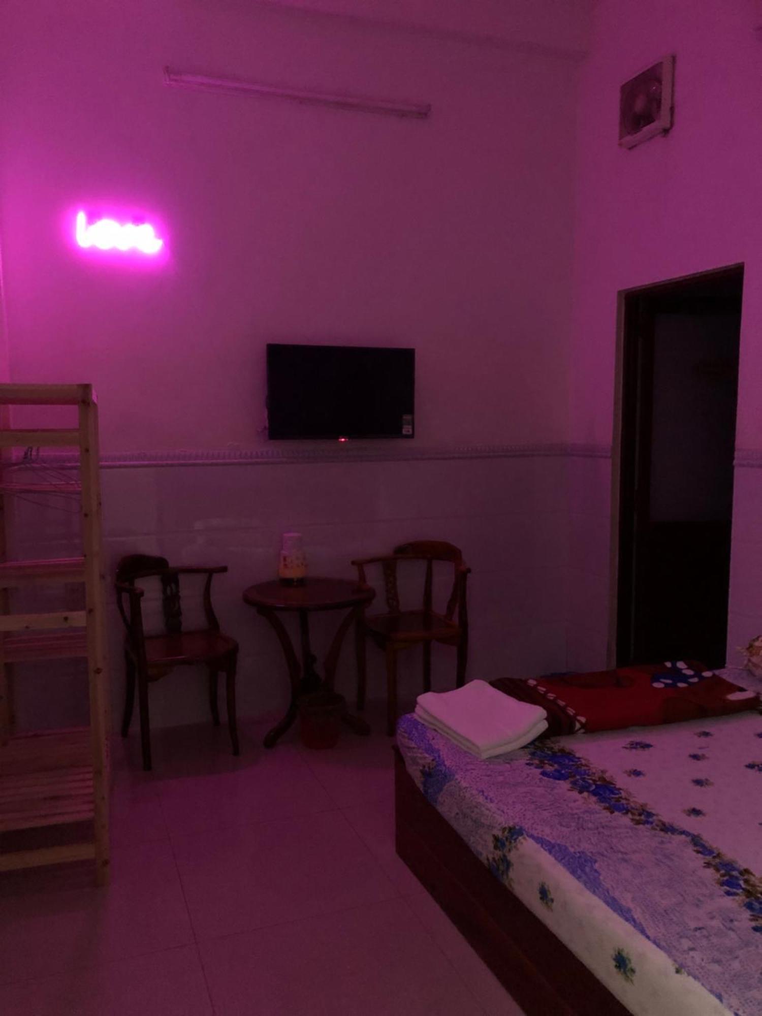 Nha Nghi Van Anh Ap Rach Meo 外观 照片
